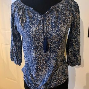 Kohl’s Longsleeve patterned shirt FREE W PURCHASE